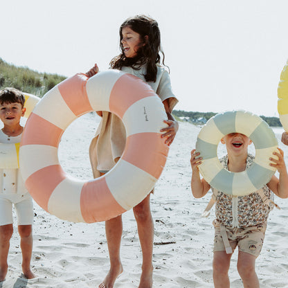 Petites Pommes, Badleksak - Olivia calile, Ø: 45 cm - För barn 1-3 år