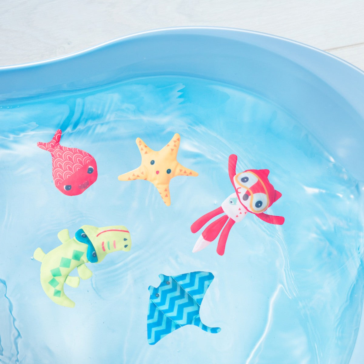 Lilliputiens fiskespel för användning i vatten, Alice