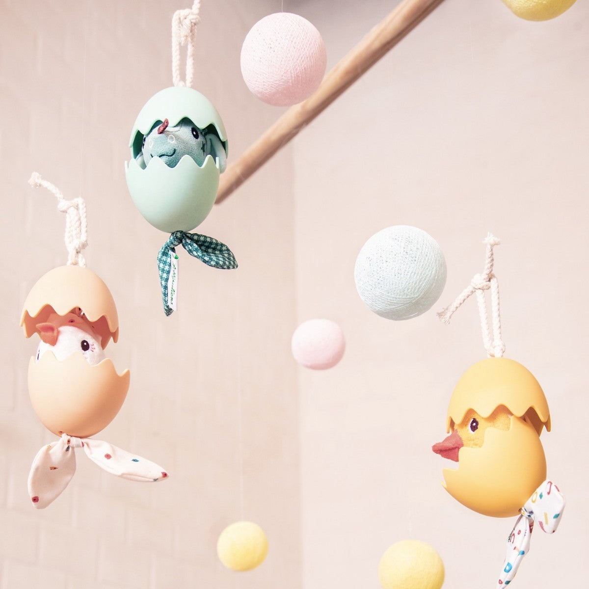 Lilliputiens aktivitetsleksak, Paulette dansande ägg