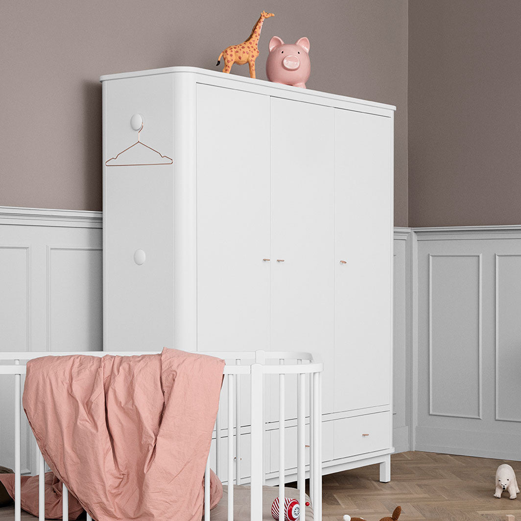 Oliver Furniture Wood klædeskab m 3 døre, hvid - højde 204 cm
