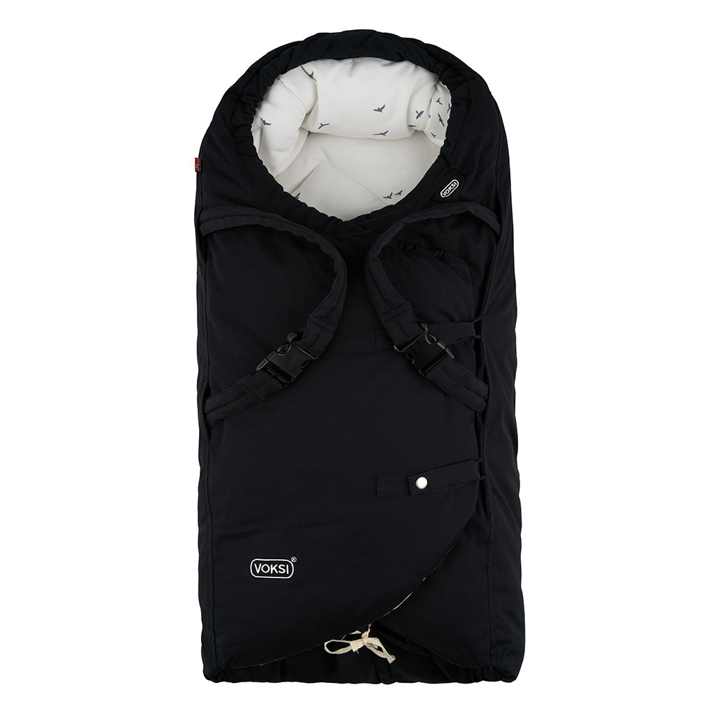 Voksi, Carry North Black Flying