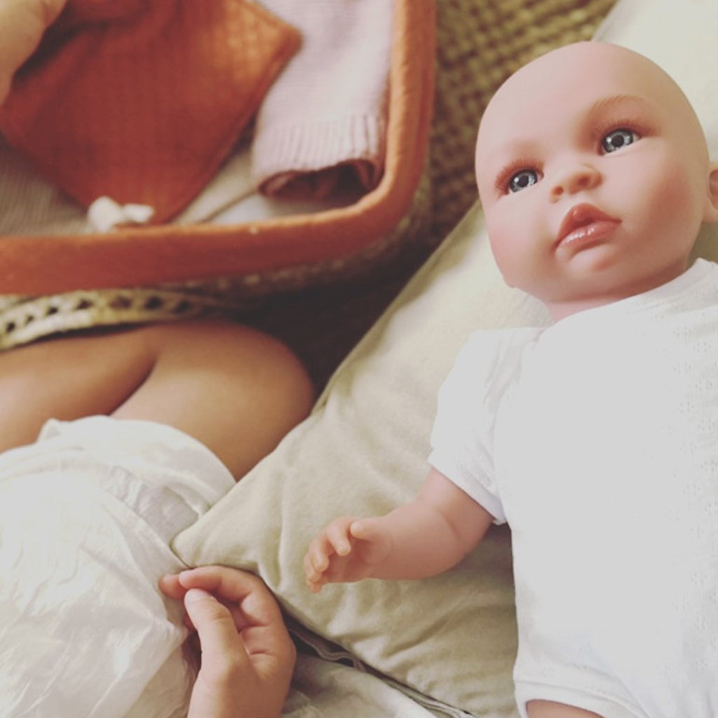 Así Leo/Leonora babydocka, 46 cm