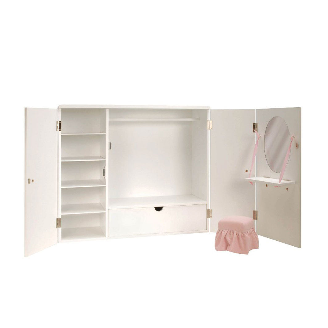 Our Generation klädskåp i trä - docktillbehör