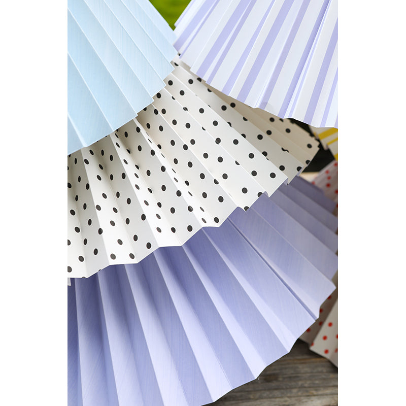 Pink Rose Taklampa med vikt skärm i papper - 32 cm - Beige med ljusblå prickar