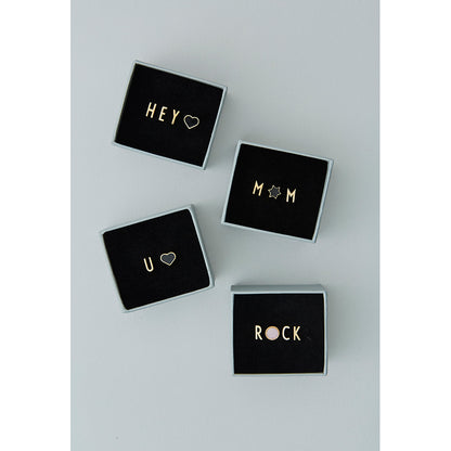 Design Letters Örhängen, örstift med Arne Jacobsen bokstav - Silver A-Z