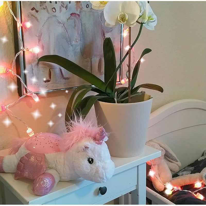 Cloud B nattlampa som förvandlar taken till en stjärnhimmel, Enhjørning