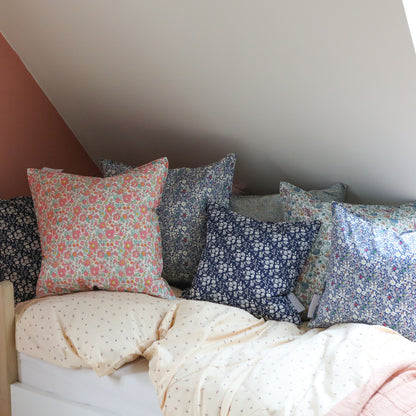 Lirum Larum Leg Mini, Liberty kudde, 50 x 50 cm - Sommer