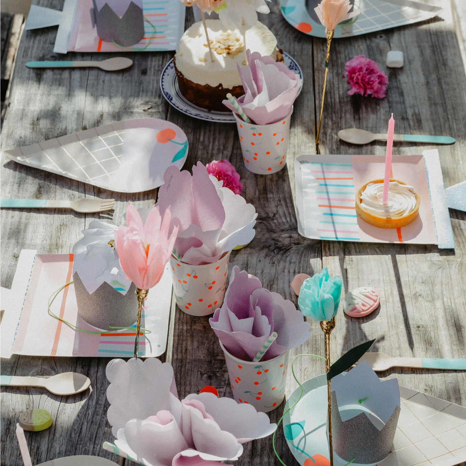 Meri Meri papperstallrikar, Birthday cake - 8 st