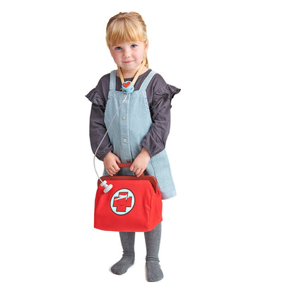 Tender Leaf, Läkarlåda