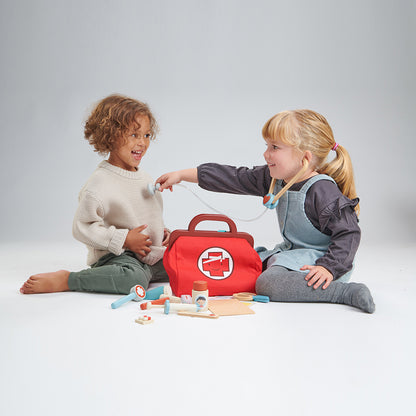 Tender Leaf, Läkarlåda