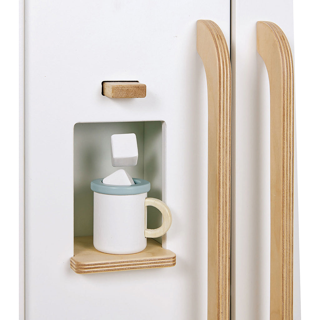 Tender Leaf, Kylskåp i trä