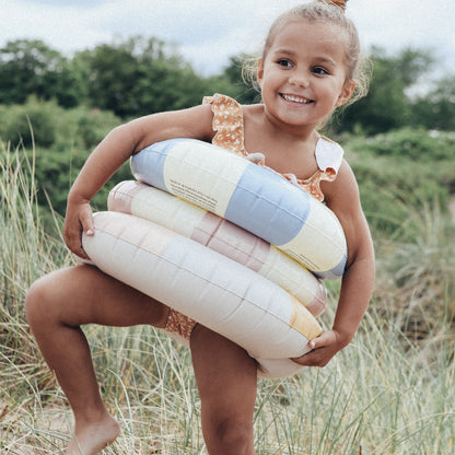Petites Pommes, Badleksak - Olivia calile, Ø: 45 cm - För barn 1-3 år
