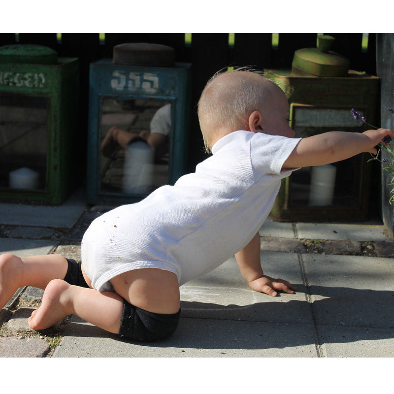 GoBabyGo knäskydd med gummiduttar, grey melange