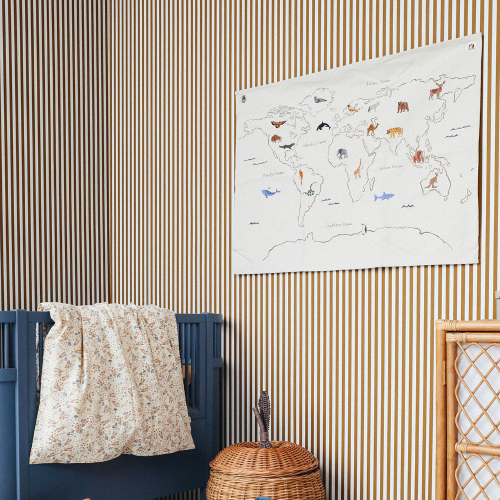 ferm Living väggbonad/tygbild, The World – off-white